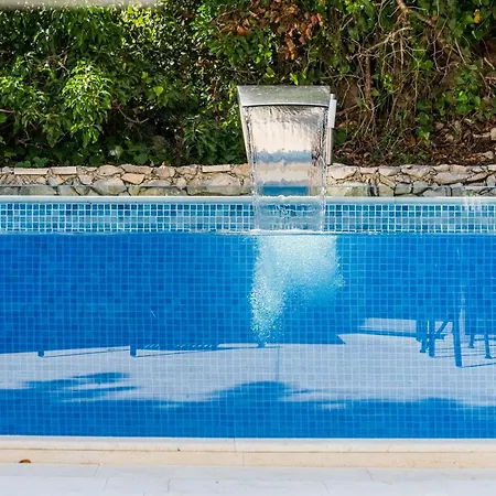 Spacious With Private Heated Pool, Diklo * Zadar