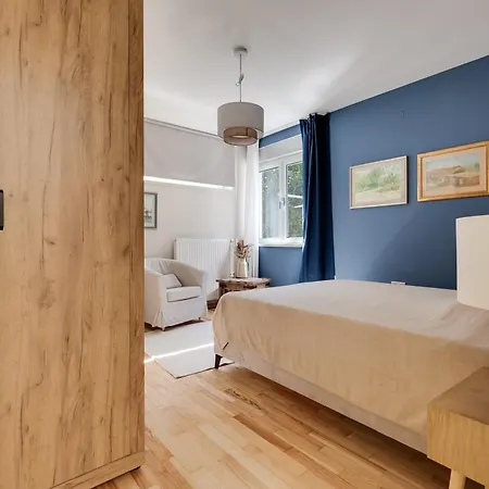 Spacious With Private Heated Pool, Diklo Apartment *